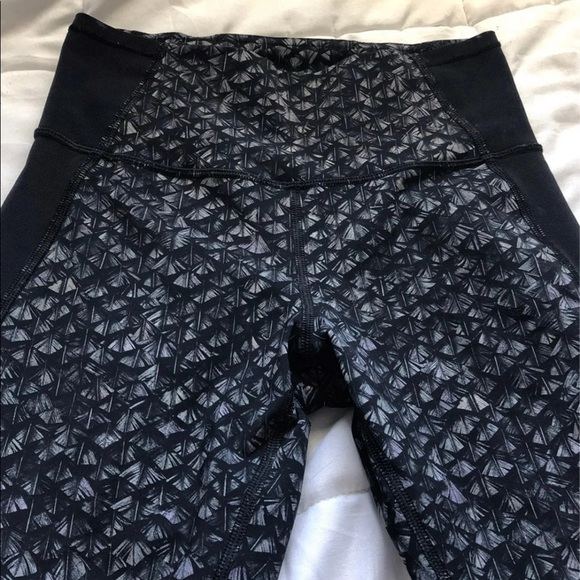 High Rise Lululemon Leggings - Picture 2 of 9